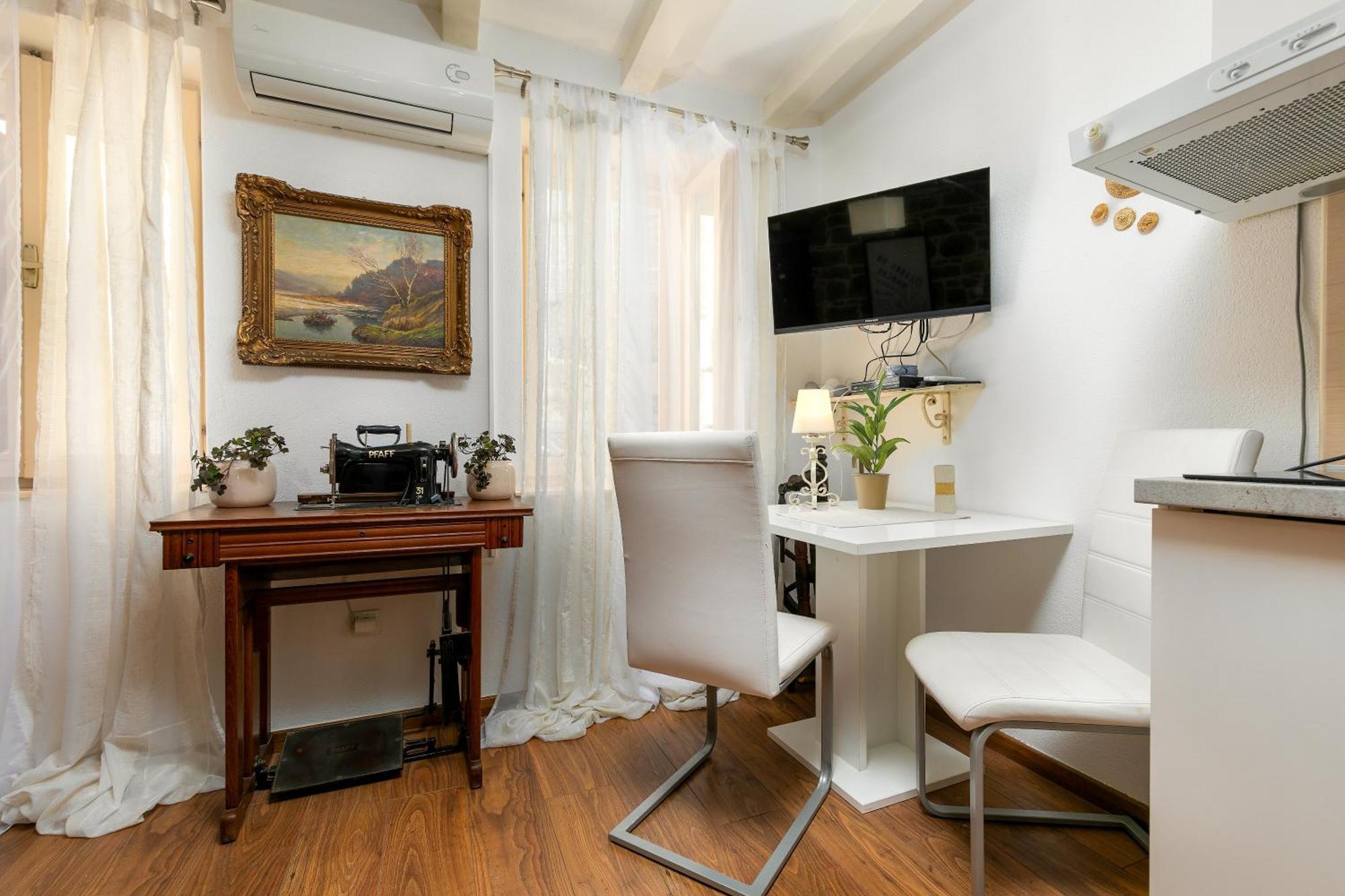 Duplex Apartment Camelia In Charming Old Town Rovinj Exterior photo